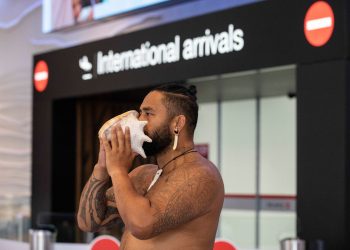 Yeni Zelanda sınırlarını önce tam aşılı Avustralyalılara açacak