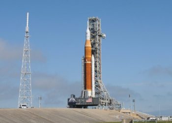 Ay’a mürettebatsız uçuş için hazırlıklar tamamlandı