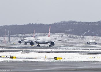 THY kötü hava şartları nedeniyle 407 seferini iptal etti