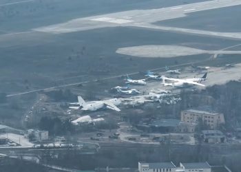 Rus güçleri Hostomel Havalimanı’ndan ayrıldı