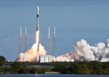SpaceX, 53 Starlink uydusunu daha yörüngeye fırlattı