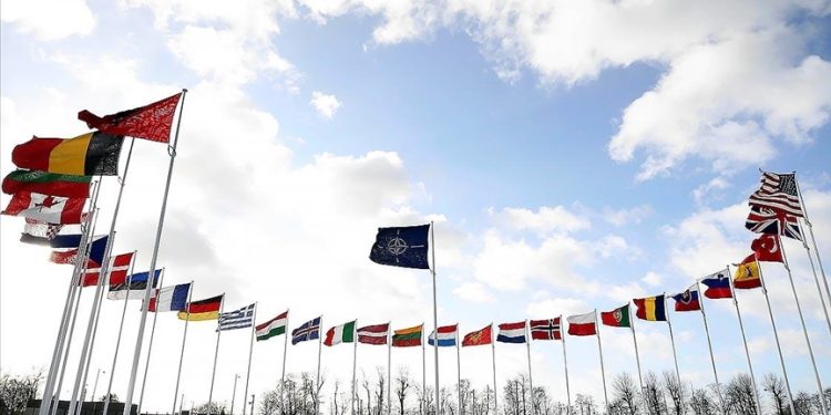 Finlandiya ve İsveç Mayıs’ta NATO’ya katılabilir