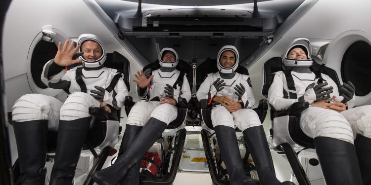 SpaceX’in Crew-3 ekibi Dünya’ya döndü