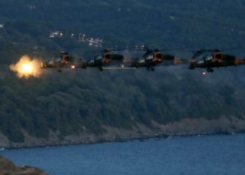 Efes 2022 Tatbikatı gece atışlarında milli silahlardan tam isabet