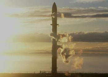 NASA, CAPSTONE uzay aracını Ay’ın yörüngesine doğru fırlattı