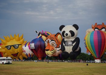 ABD’nin en büyük sıcak hava balonu festivali başladı