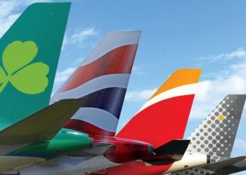 Havayolu grubu IAG ikinci çeyrekte kâra döndü