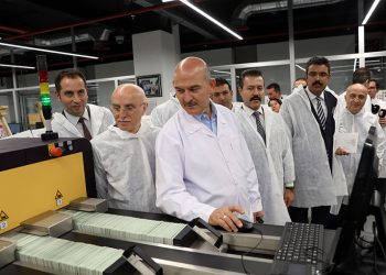Bakan Soylu, yerli ve milli pasaportun üretimini başlattı