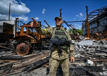 Rusya, Ukrayna’da helikopterlerin onarıldığı tesisleri vurdu