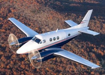 ABD’de uçak kaçırıldı: Markete düşürümekle tehdit etti