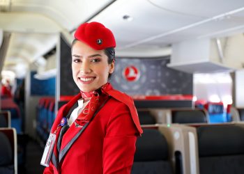 Türk Hava Yolları, kabin memuru alımı için ilan yayınladı