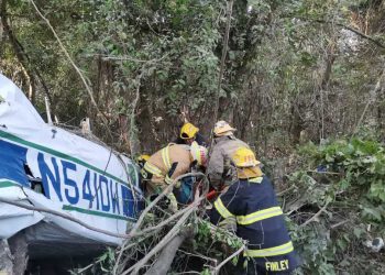 Meksika’da küçük uçak düştü: 2 yaralı