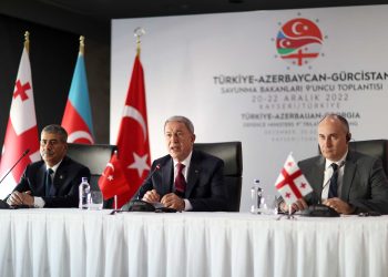 Bakan Akar’dan Yunanistan’a “radar kilidi” tepkisi