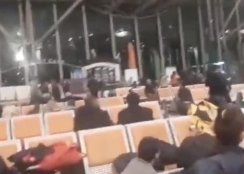 Hatay Havalimanı’nda deprem paniği