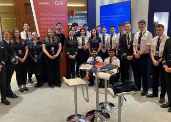 easyJet 2027’ye kadar 1000 pilot alacak