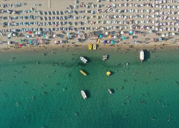 2028 yılında turizmden 100 milyar dolar gelir