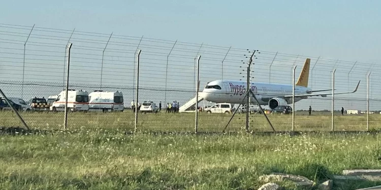 Pegasus uçağına asılsız bomba ihbarı yapıldı