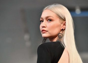 Gigi Hadid, havalimanında uyuşturucu madde bulundurmaktan tutuklandı