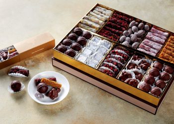 Emirates, her yıl yolculara 40 milyon çikolata dağıtıyor