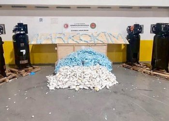 İstanbul Havalimanı’nda 427 kg uyuşturucu yakalandı!