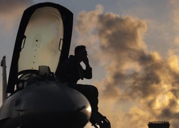 Ukraynalı pilotlar F-16’lar için dil eğitimine tabi tutulacak