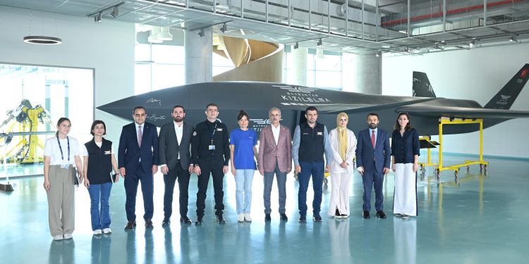 Bakan Uraloğlu’ndan Baykar’a ziyaret