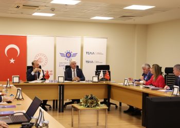 Havayolu yöneticileri SHGM toplantısında buluştu