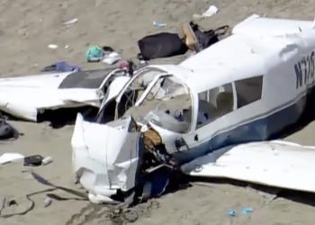 ABD’de düşen uçakta senatör ve ailesi öldü