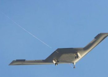 ABD’nin bombardıman uçağı B-21 Raider’den ilk uçuş