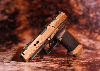 CANiK’in yeni tabancası Hollywood filmlerinde kullanılacak