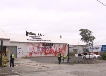 İsrail’e uçak parçası üreten fabrikaya protesto!