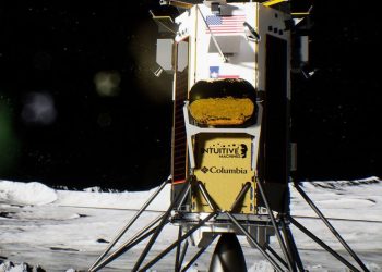 ABD 52 yıl sonra Ay’a ‘Odysseus’ ile döndü!