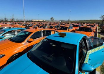 İstanbul Havalimanı taksicilerinden cinayet protestosu