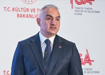 Kültür ve Turizm Bakanı Ersoy: 60 milyar dolar gelir hedefliyoruz