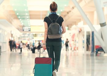 Yalnız seyahatte dikkat edilmesi gereken 5 kural!