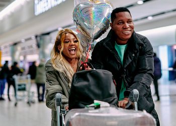 Heathrow 18,5 milyon yolcu ile rekor kırdı