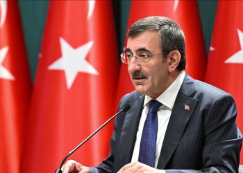 “Savunma sanayindeki ilerleme insanımızın refahına katkı sağlamaktadır”