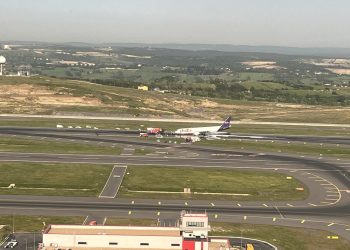 FedEx uçağı İstanbul Havalimanı’nda gövde üstüne indi