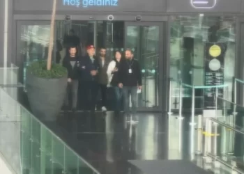 Yavuz Çizmeci havalimanında ihbar üzerine yakalandı!