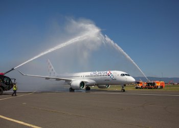 İlk A220’sini teslim aldı