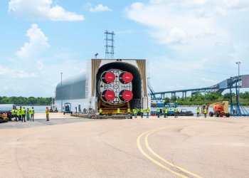 Boeing, Ay görevi için kritik roket aşamasını teslim etti!