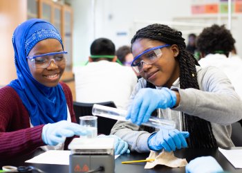 United havacılık okullarına bağışı 3 katına çıkardı