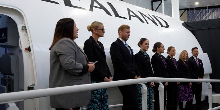 Air New Zealand, 787 Kabin Acil Durum Tahliye Mockup’ını tanıttı