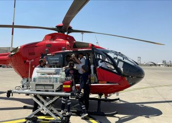 Ambulans helikopter rahatsızlanan bebek için havalandı