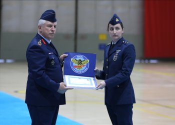 Balıkesir’de F-16 pilotları mezun oldu