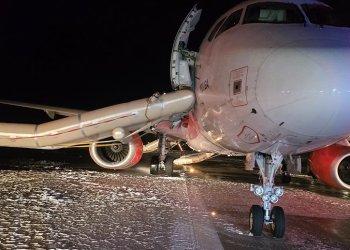 Antalya’ya inen 97 yolculu uçakta yangın çıktı