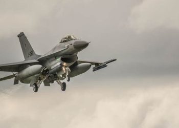 Hollanda’dan Ukraynaya F-16 eğitim desteği