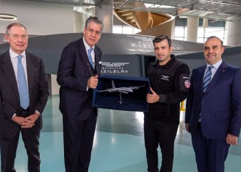 İtalyan Bakan ve Leonardo Başkanı Baykar’da