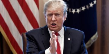 Trump’tan hava trafik kuleleri için yeni teknoloji çağrısı