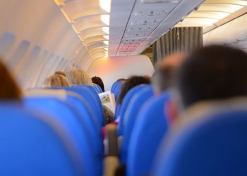 Yolcular kavga etti, uçak Erzurum’a zorunlu iniş yaptı!